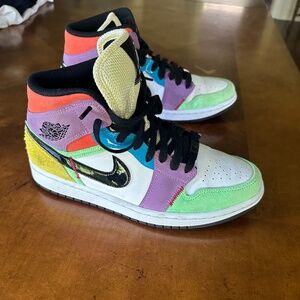 Nike Air Jordan 1 Mid SE Multi-Color Lightbulb CW1140-100 Women's Size 9